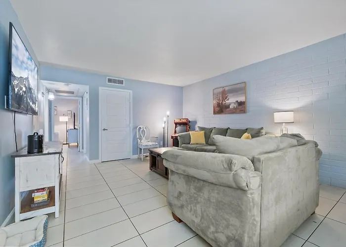 Pet & Family Friendly 2br Fenced Yard King Bed Phoenix