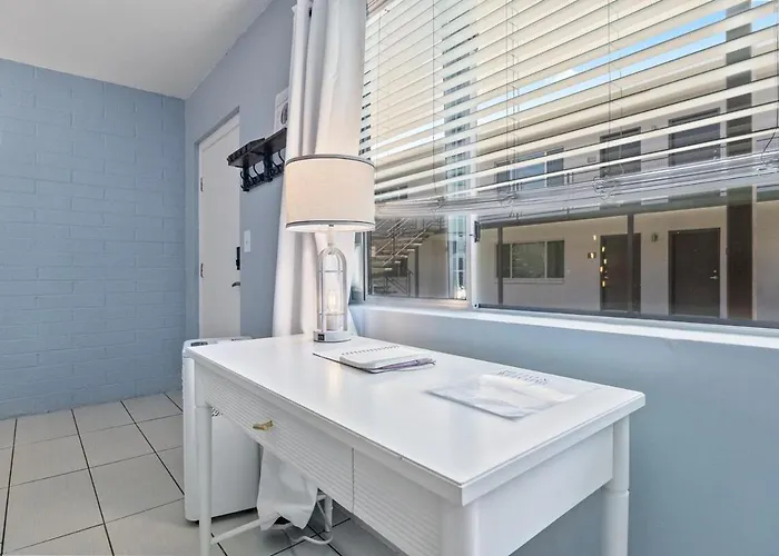Apartment Pet & Family Friendly 2br Fenced Yard King Bed *